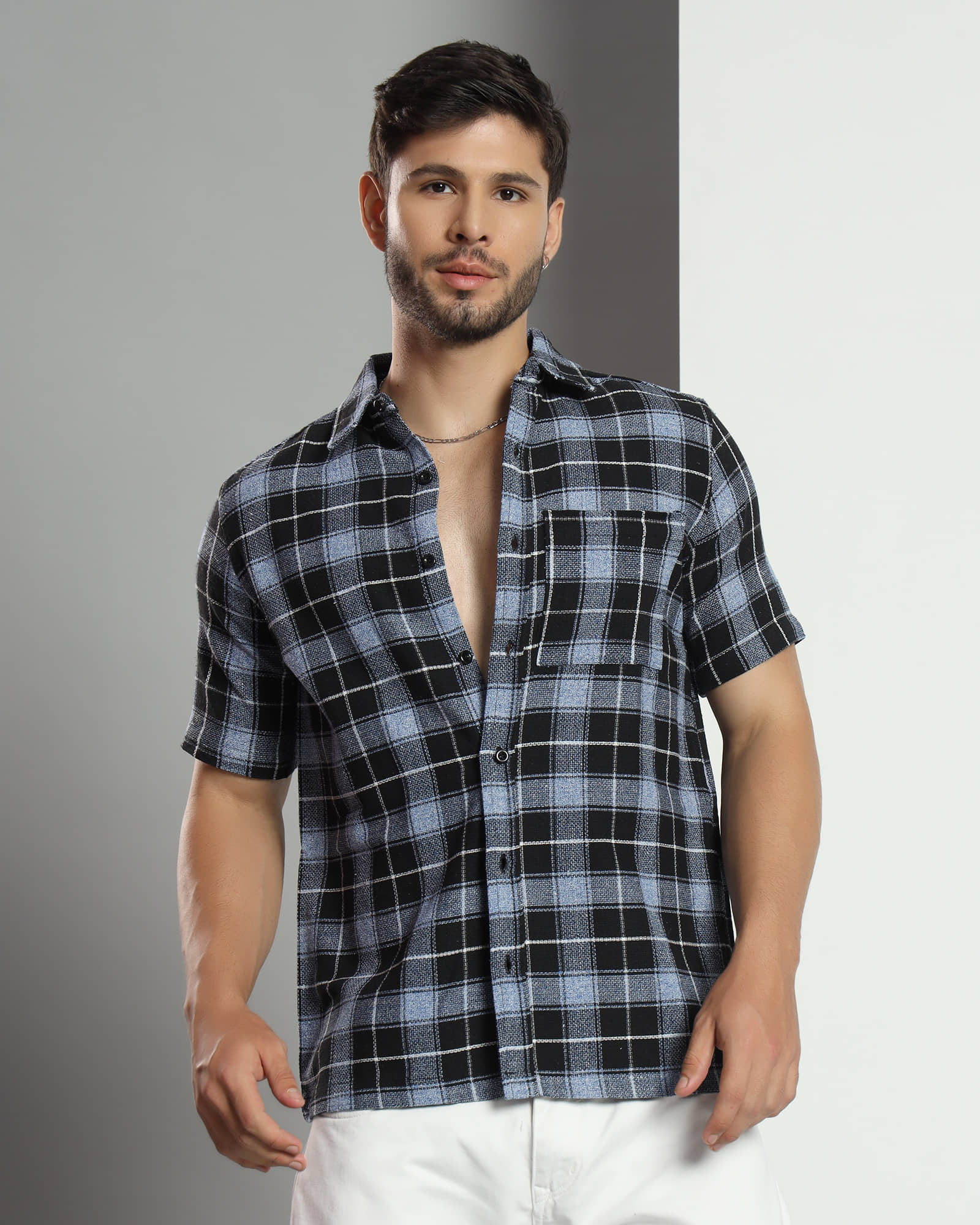 Chimpaaanzee Cotton Blend Regular Fit Checks Half Sleeves Men's Casual Shirt - Black ( Pack of 1 )