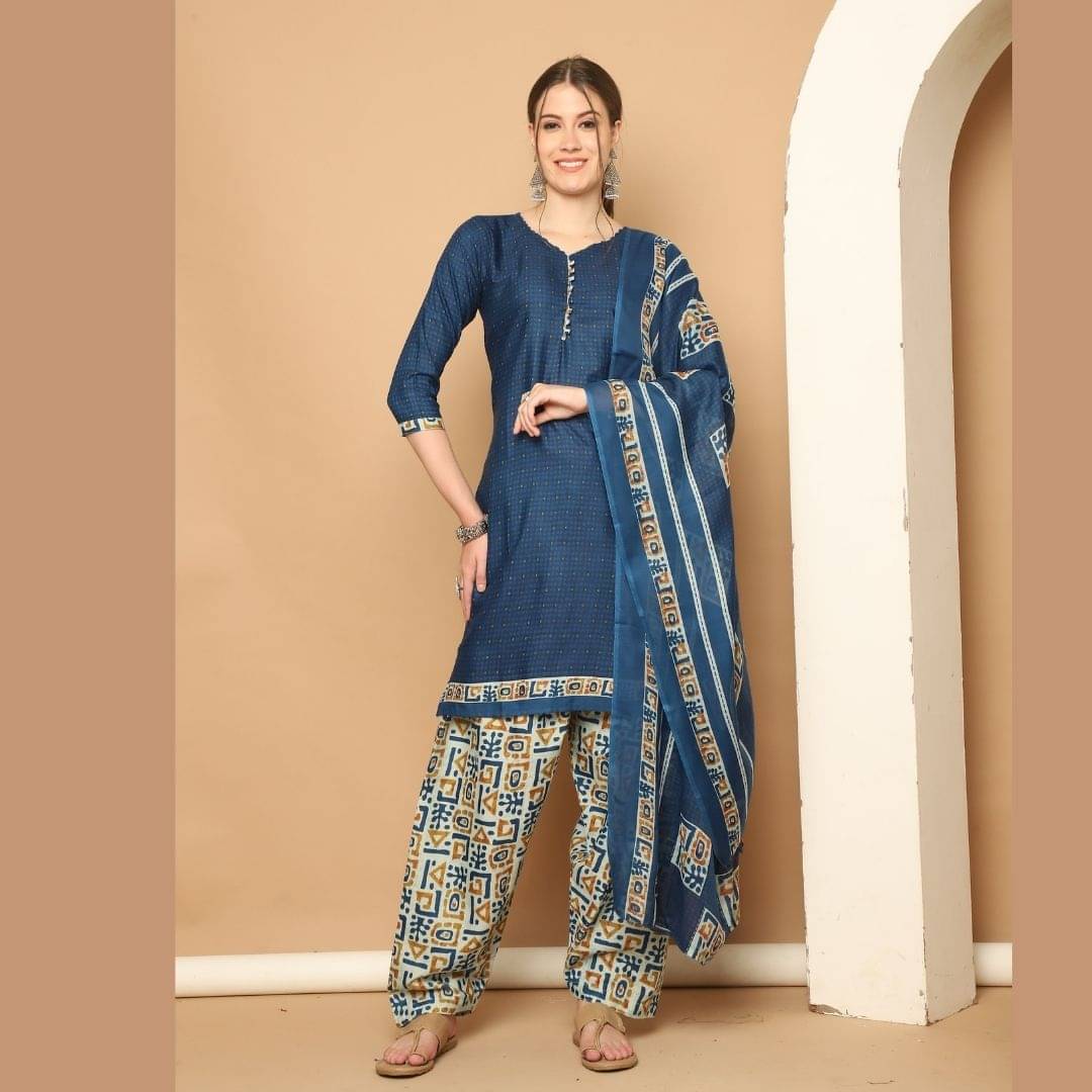     			wonder weave Women Cotton Blend Printed Straight Kurti With Patiala Salwar ( Blue )