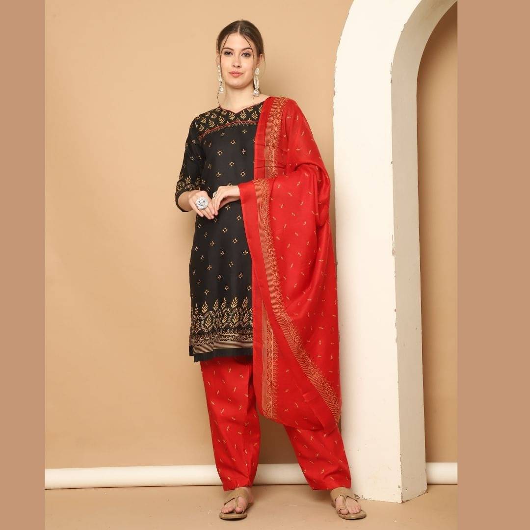 wonder weave Women Cotton Blend Printed Straight Kurti With Patiala Salwar ( Black ) wonder weave Women Cotton Blend Printed Straight Kurti With Patiala Salwar ( Black )
