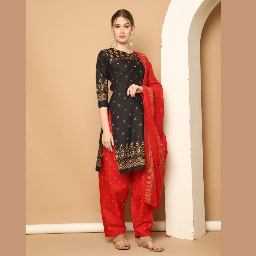 wonder weave Women Cotton Blend Printed Straight Kurti With Patiala Salwar ( Black ) wonder weave Women Cotton Blend Printed Straight Kurti With Patiala Salwar ( Black )