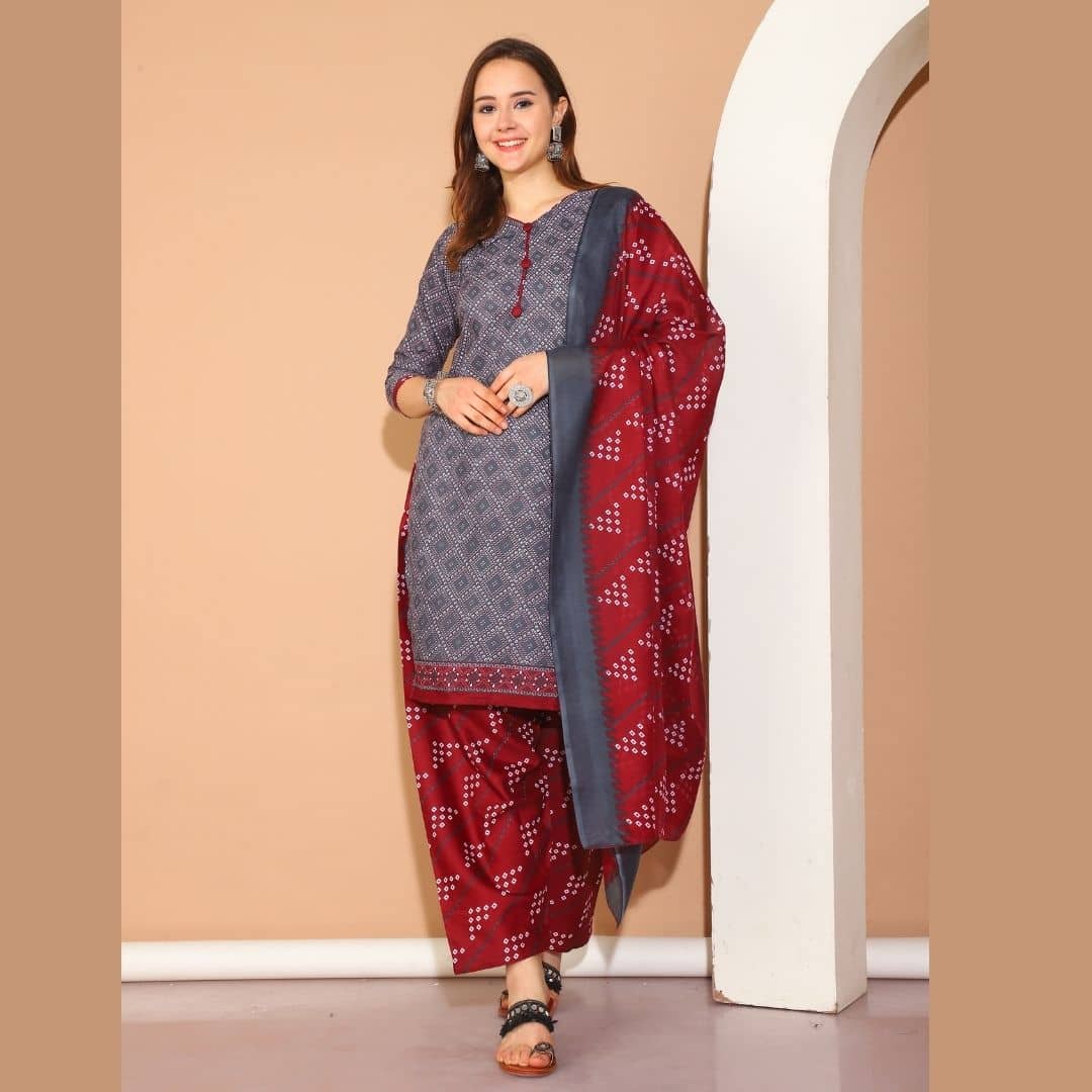wonder weave Women Cotton Blend Printed Straight Kurti With Patiala Salwar ( Grey )