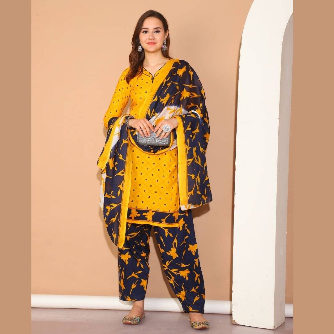wonder weave Women Cotton Blend Printed Straight Kurti With Patiala Salwar ( Mustard )     			wonder weave Women Cotton Blend Printed Straight Kurti With Patiala Salwar ( Mustard )