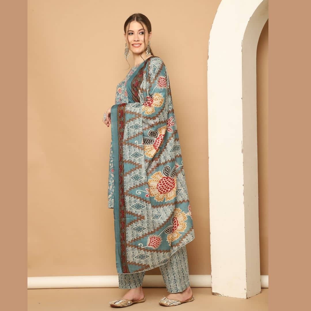 wonder weave Women Cotton Blend Printed Straight Kurti With Patiala Salwar ( Green )