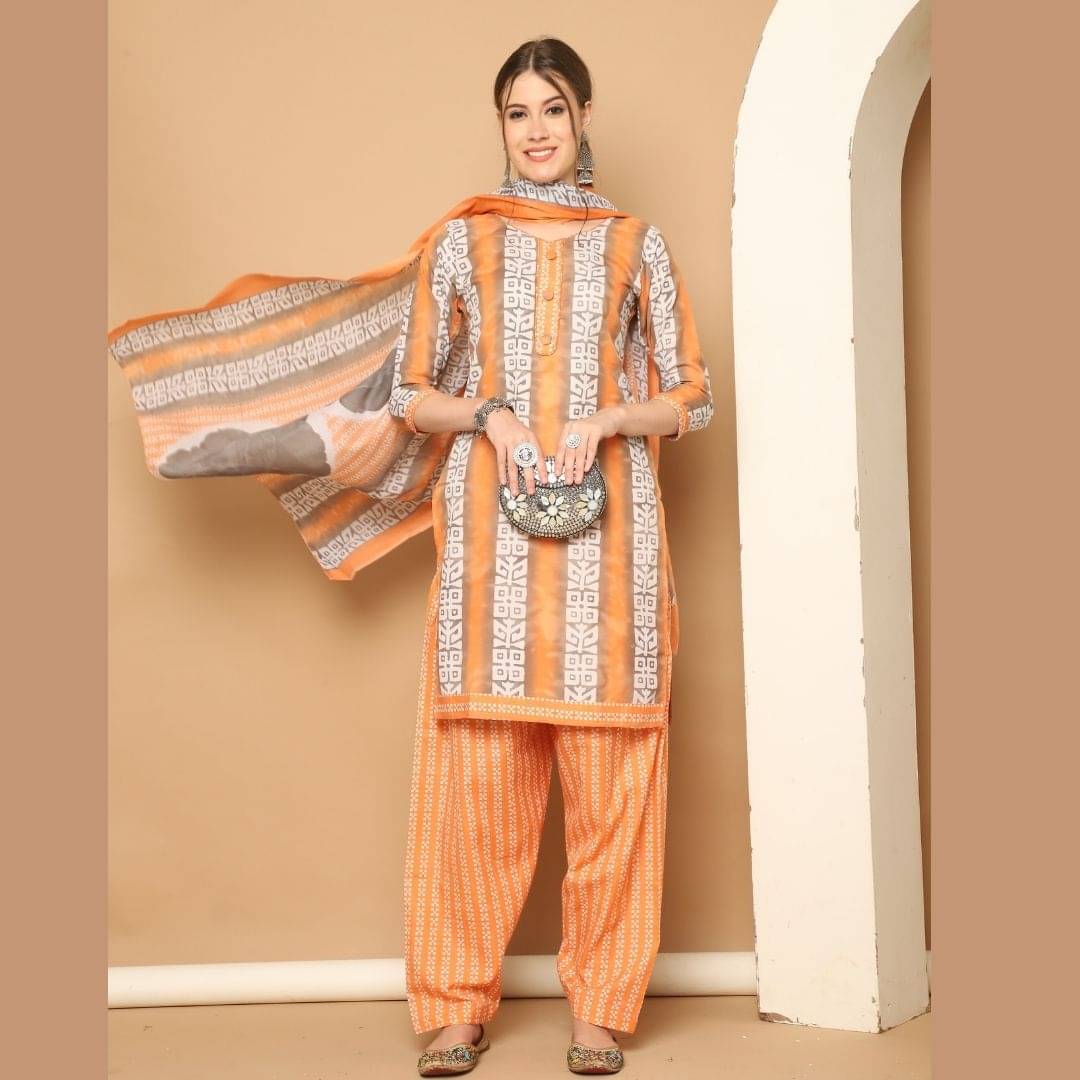     			wonder weave Women Cotton Blend Printed Straight Kurti With Patiala Salwar ( Orange )