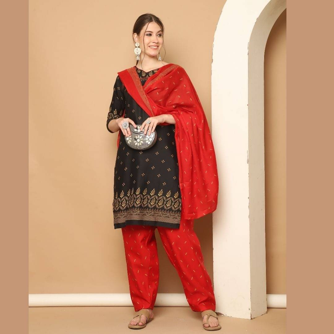 wonder weave Women Cotton Blend Printed Straight Kurti With Patiala Salwar ( Black ) wonder weave Women Cotton Blend Printed Straight Kurti With Patiala Salwar ( Black )