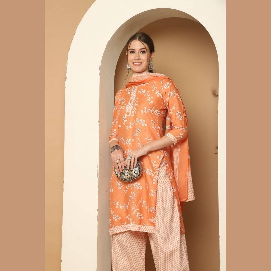 wonder weave Women Cotton Blend Printed Straight Kurti With Patiala Salwar ( Orange )     			wonder weave Women Cotton Blend Printed Straight Kurti With Patiala Salwar ( Orange )