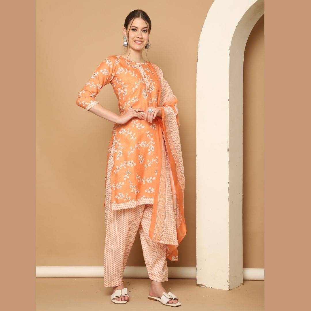     			wonder weave Women Cotton Blend Printed Straight Kurti With Patiala Salwar ( Orange )