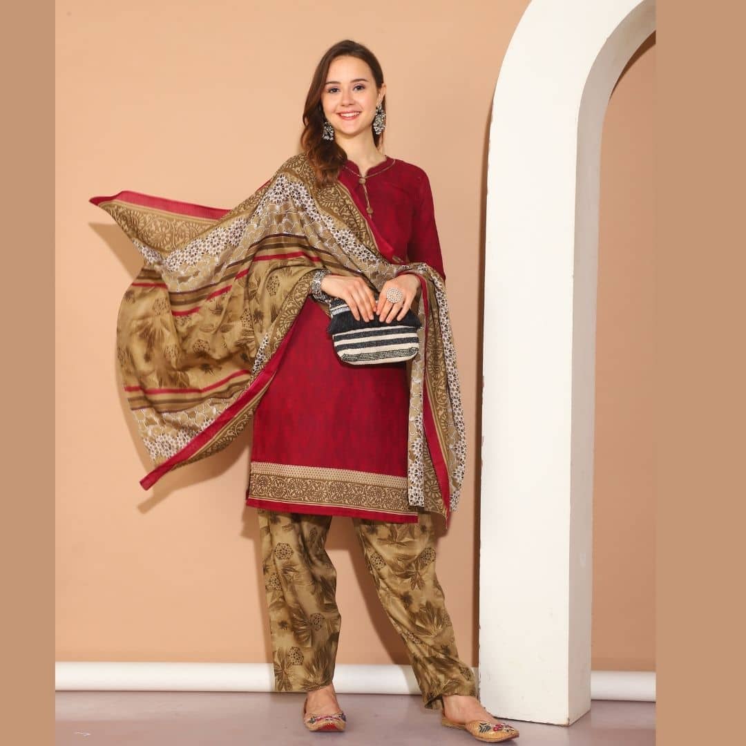wonder weave Women Cotton Blend Printed Straight Kurti With Patiala Salwar ( Purple )