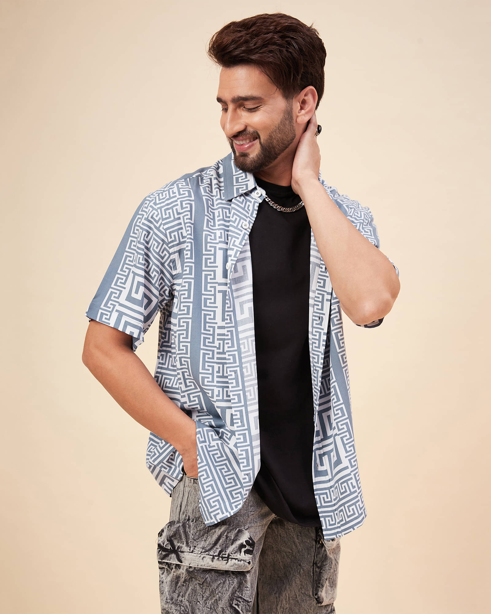 Chimpaaanzee Viscose Oversized Fit Printed Half Sleeves Men's Casual Shirt - Grey ( Pack of 1 ) Chimpaaanzee Viscose Oversized Fit Printed Half Sleeves Men's Casual Shirt - Grey ( Pack of 1 )