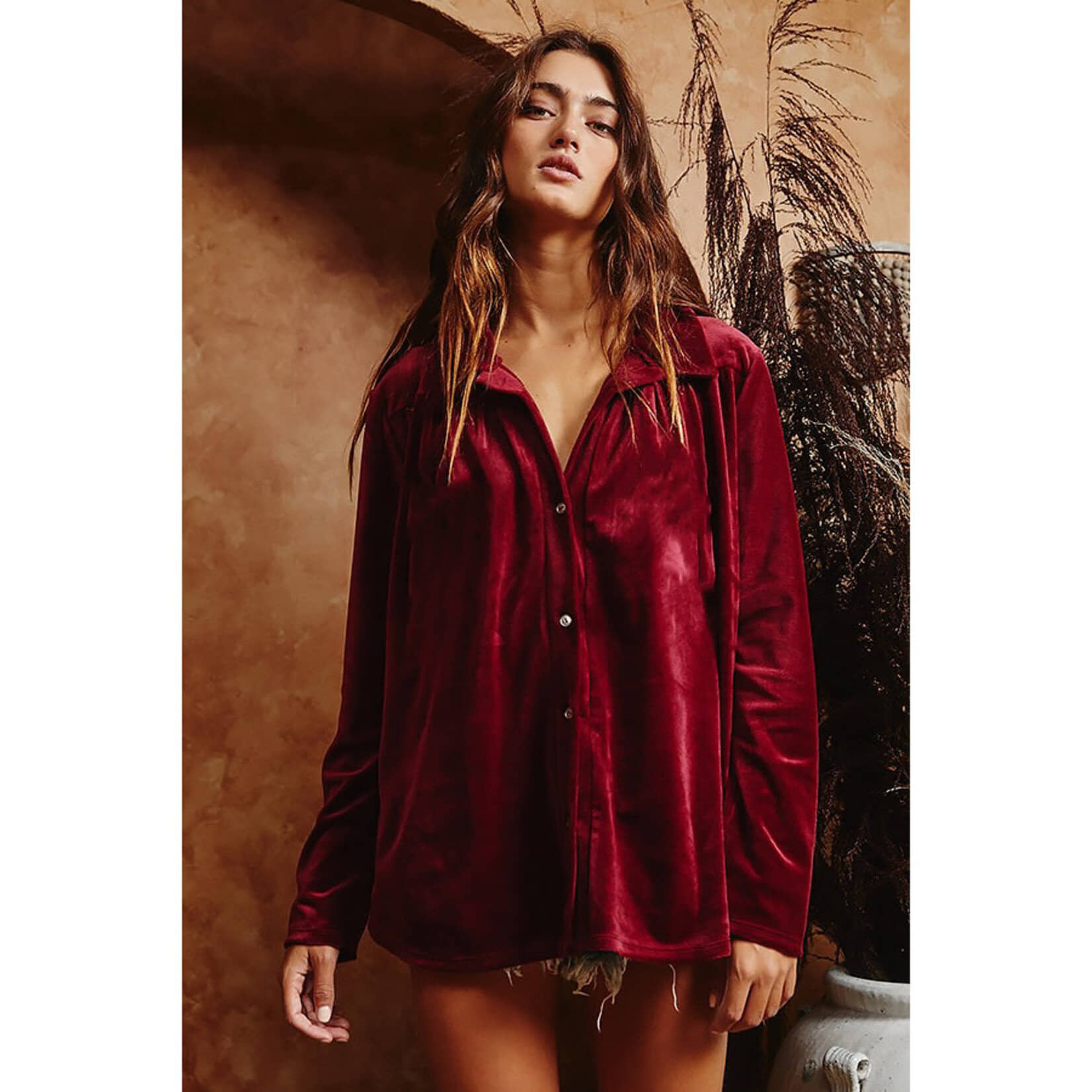 PLUS PARADISE Women Solid Velvet Shirt ( Maroon )