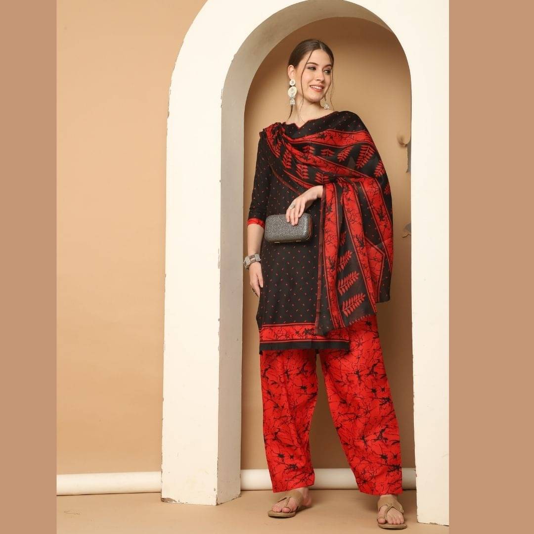 wonder weave Women Cotton Blend Printed Straight Kurti With Patiala Salwar ( Black ) wonder weave Women Cotton Blend Printed Straight Kurti With Patiala Salwar ( Black )