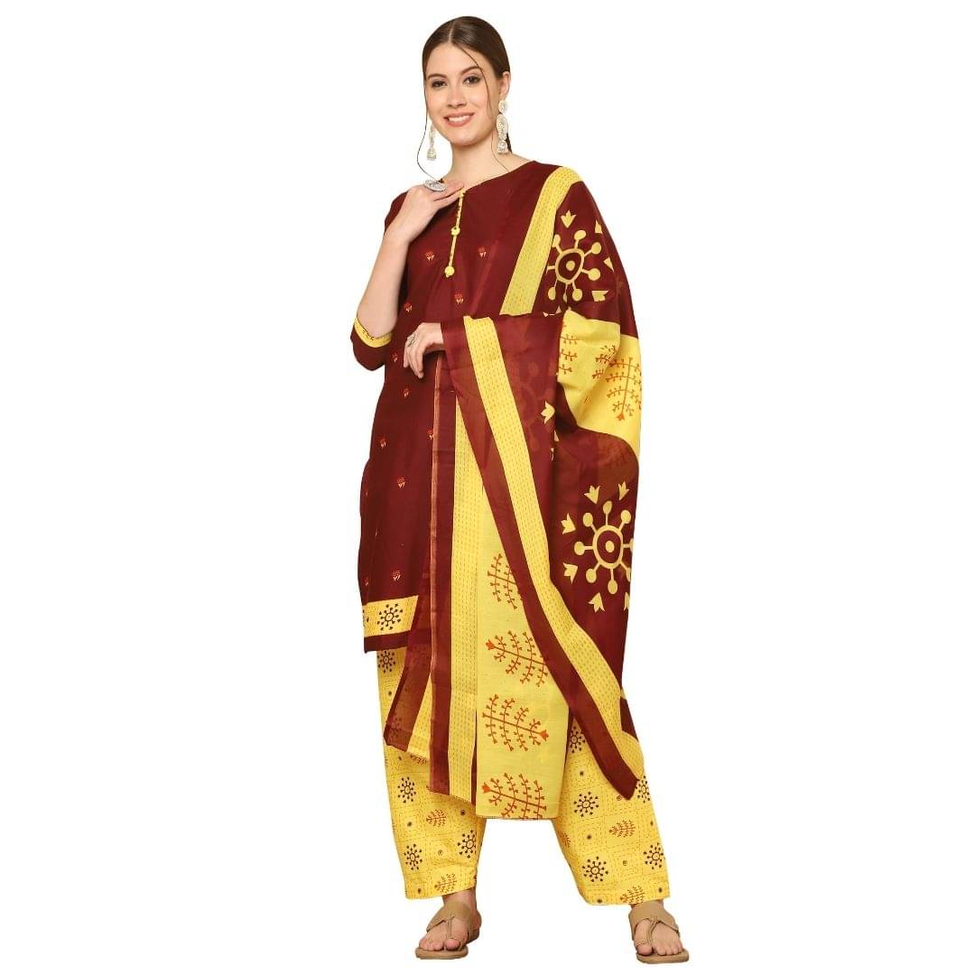     			wonder weave Women Cotton Blend Printed Straight Kurti With Patiala Salwar ( Maroon )
