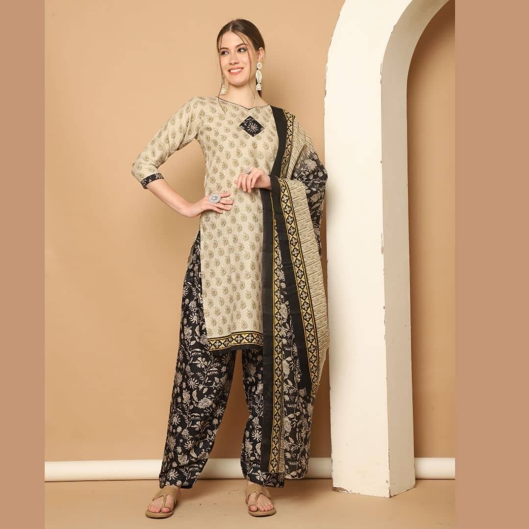wonder weave Women Cotton Blend Printed Straight Kurti With Patiala Salwar ( Beige )