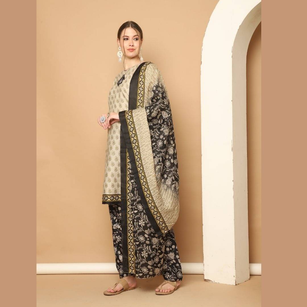     			wonder weave Women Cotton Blend Printed Straight Kurti With Patiala Salwar ( Beige )