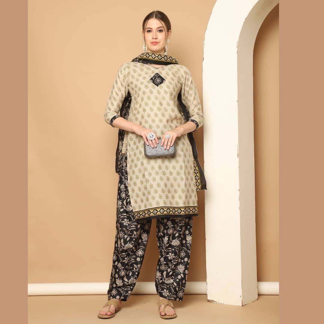 wonder weave Women Cotton Blend Printed Straight Kurti With Patiala Salwar ( Beige )