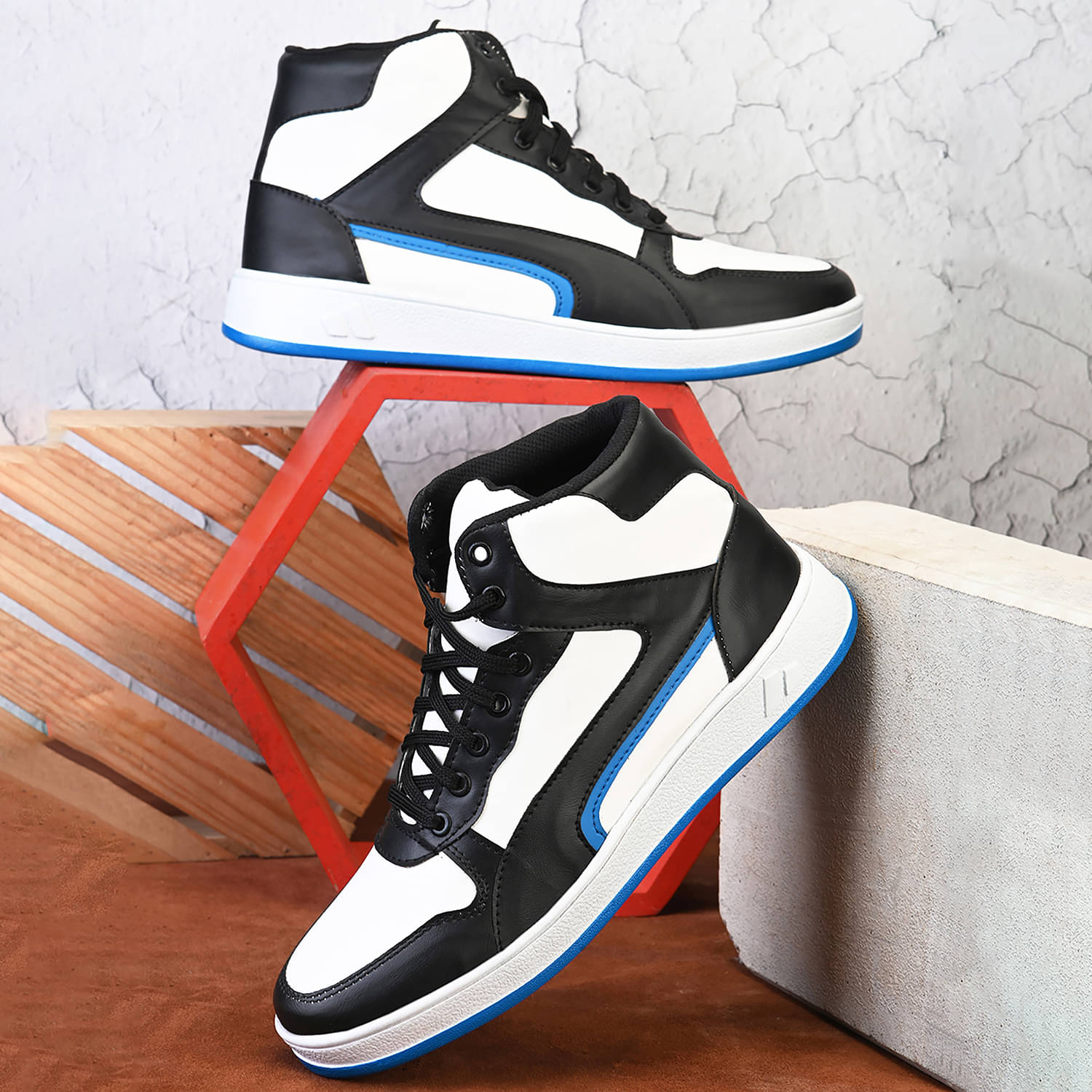     			John Karsun D2-1078 White Men's Sneakers