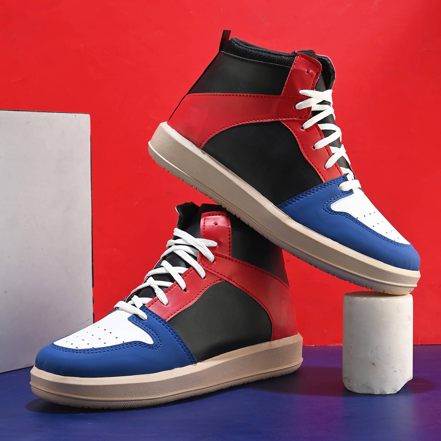     			John Karsun D2-1082 Red Men's Sneakers