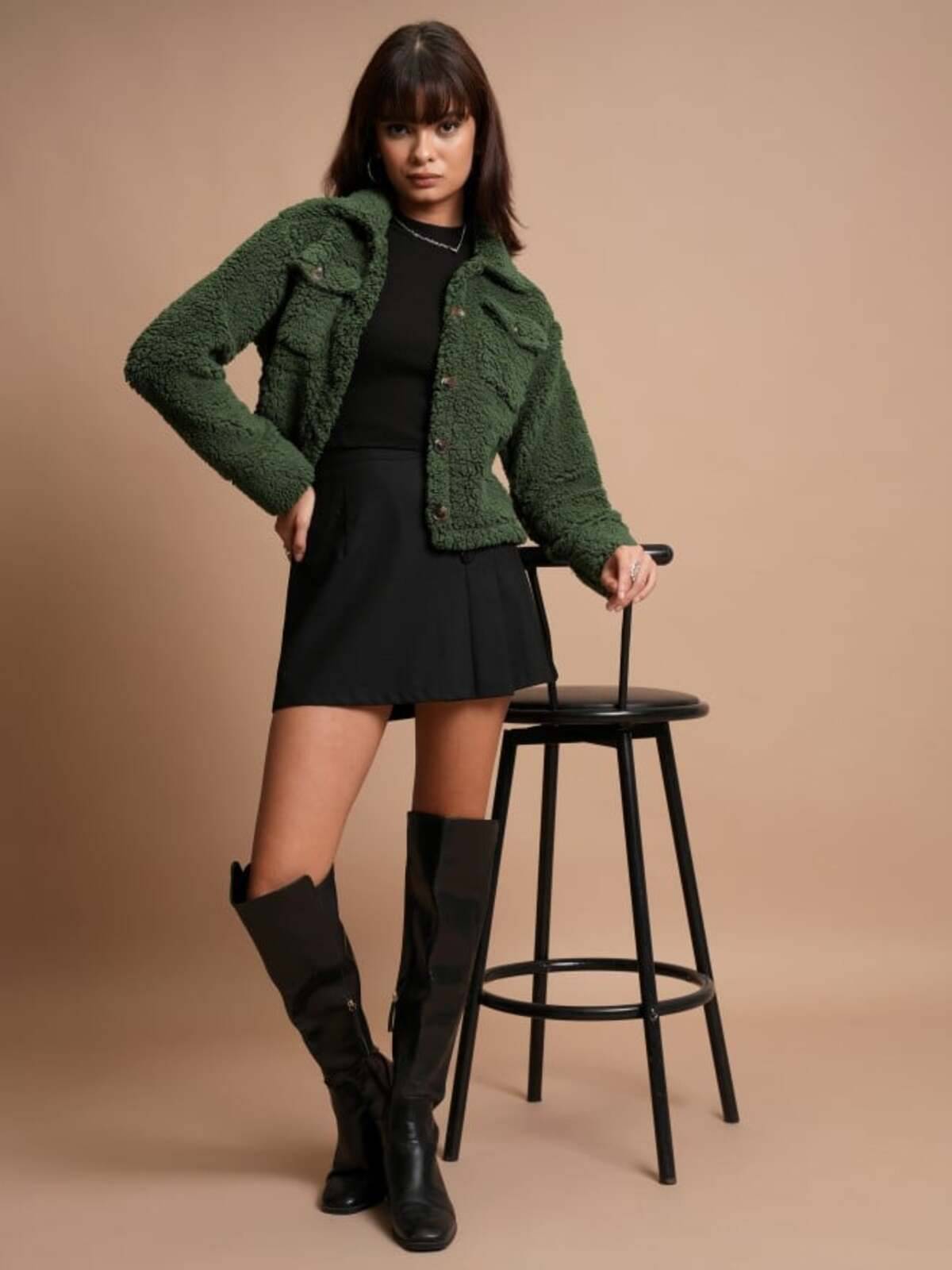     			PLUS PARADISE - Faux Fur Green Jackets