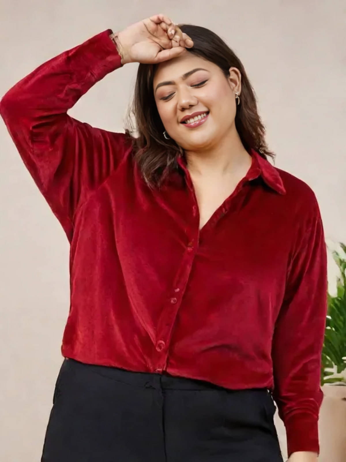     			PLUS PARADISE Women Solid Velvet Shirt ( Maroon )