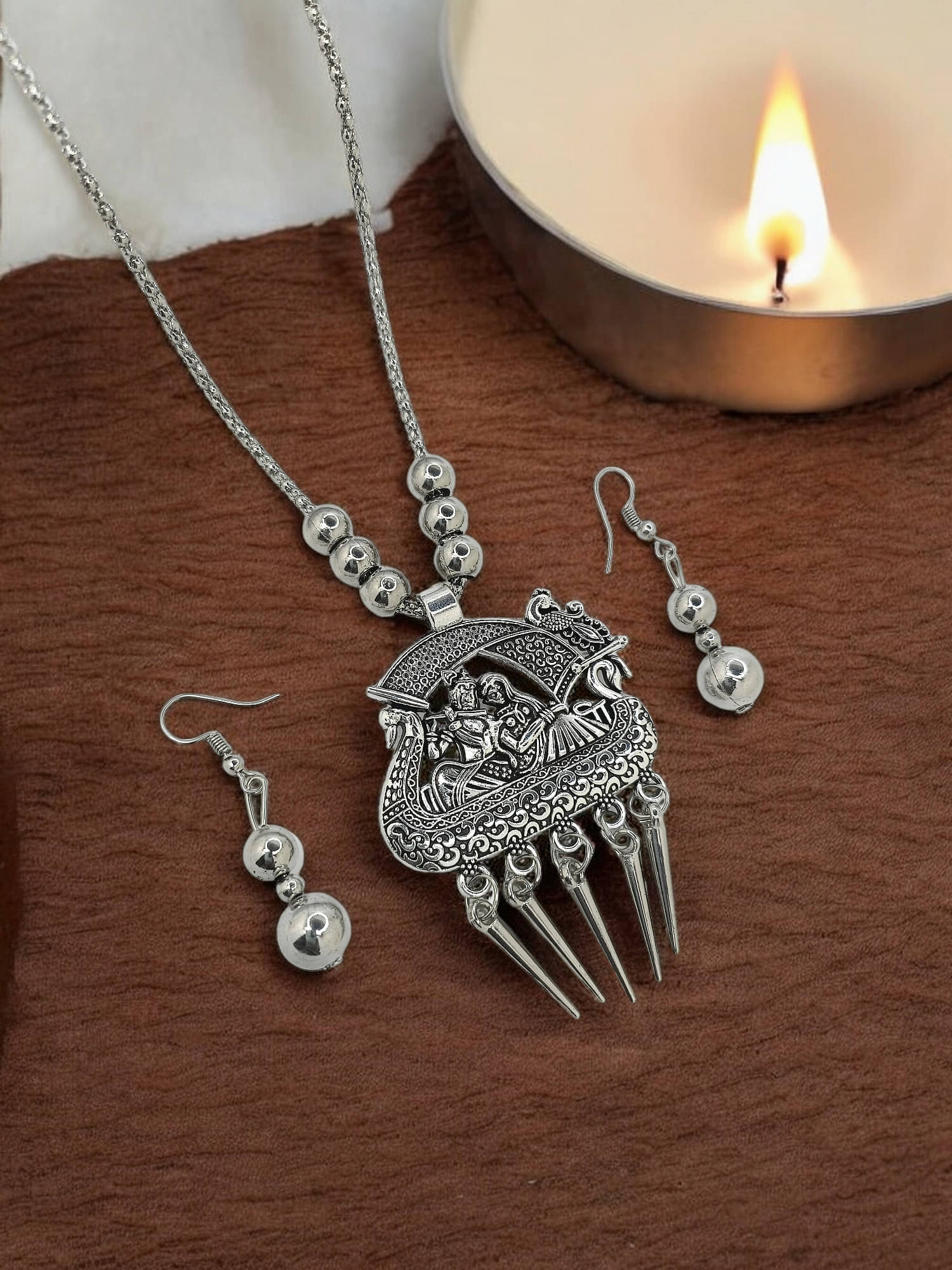     			9blings Silver Alloy Necklace Set ( Pack of 1 )