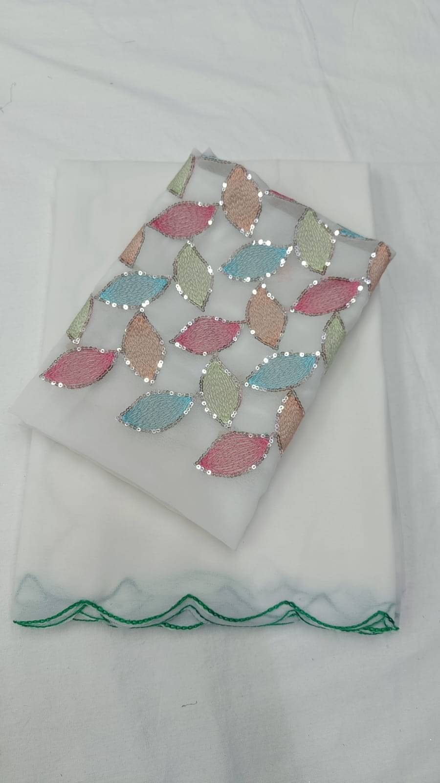 Kalpana Creation Georgette Solid Saree With Unstitched Blouse Piece ( Multicolor ) Kalpana Creation Georgette Solid Saree With Unstitched Blouse Piece ( Multicolor )