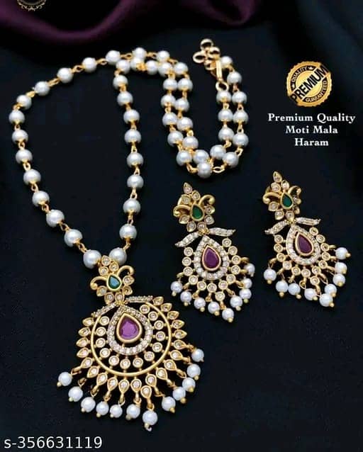 ROFARWORD Gold Brass Necklace Set ( Pack of 1 )