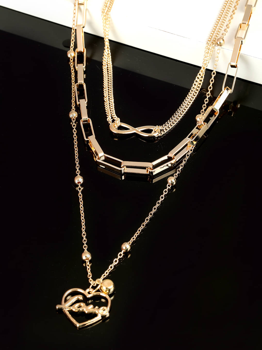     			Chocozone Gold Pendant set ( Pack of 1 )