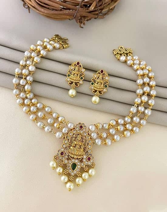 ROFARWORD Gold Brass Necklace Set ( Pack of 1 )
