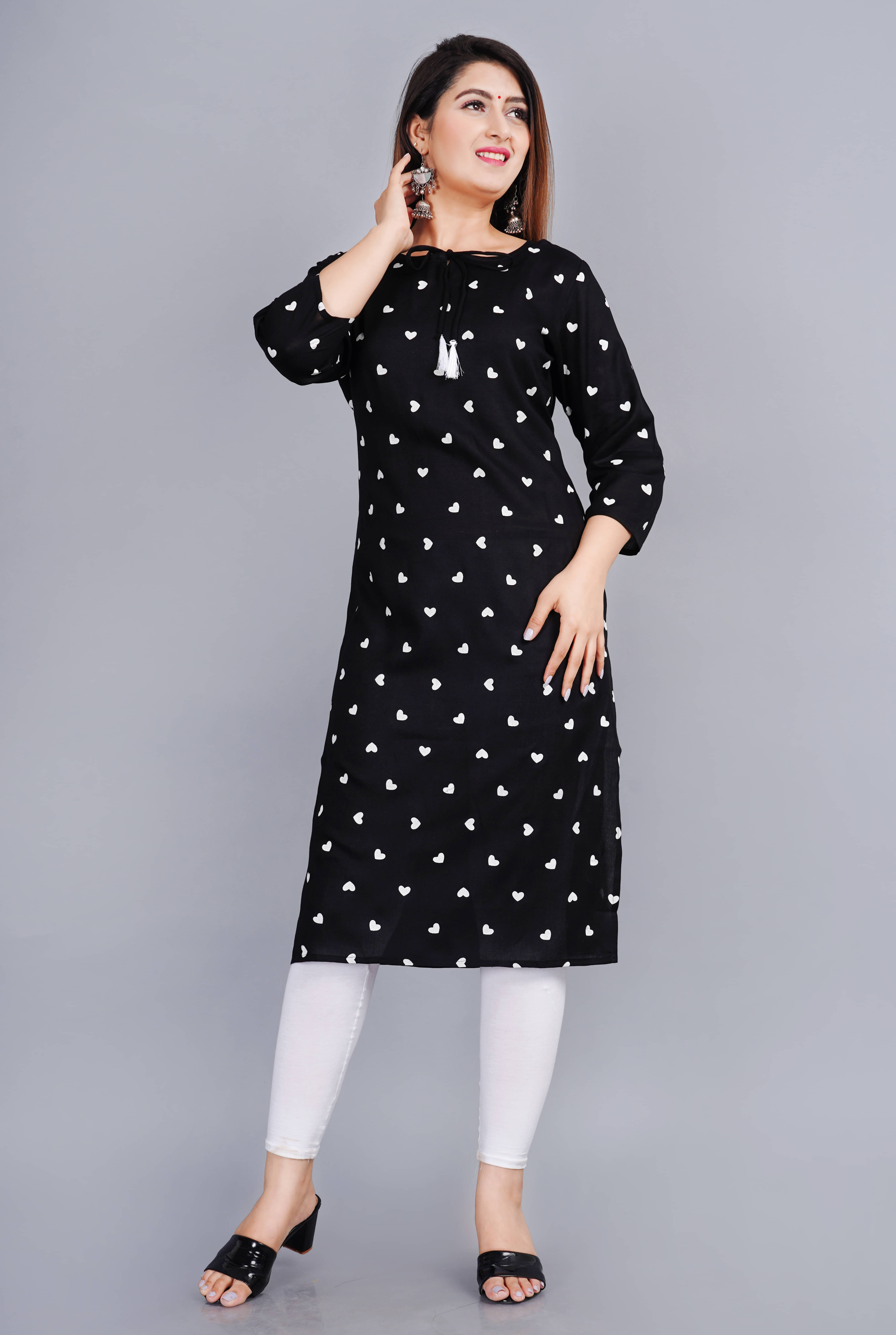 Smien Viscose Blend Printed Straight Women's Kurti - Black ( Pack of 1 ) Smien Viscose Blend Printed Straight Women's Kurti - Black ( Pack of 1 )