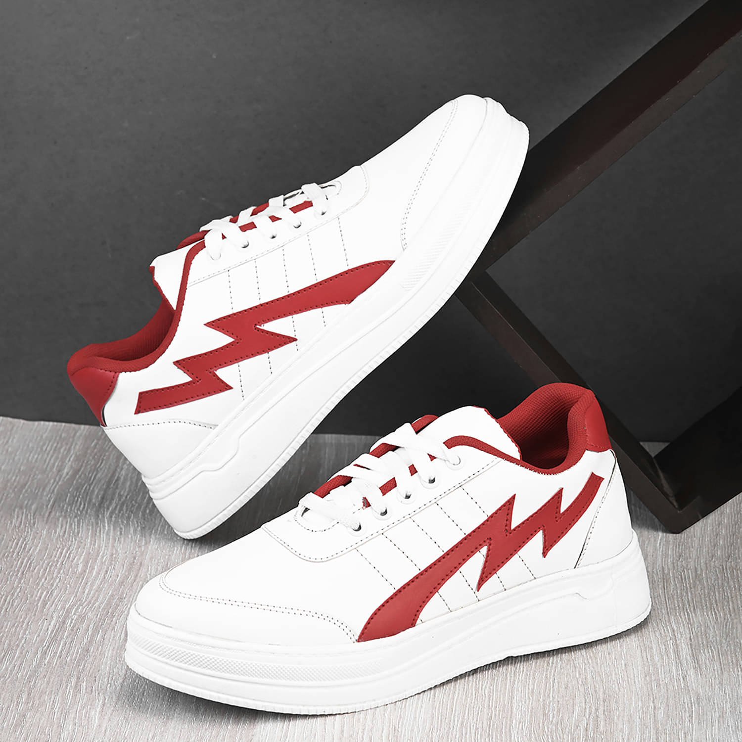     			John Karsun D3-1076 Red Men's Sneakers