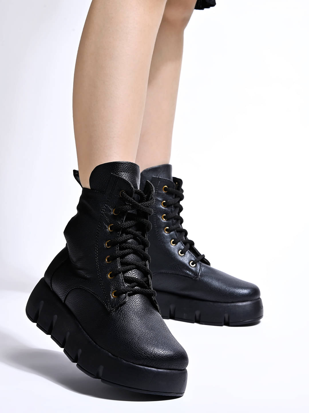     			Shoetopia - Black Girl's Boots ( 1 Pair )