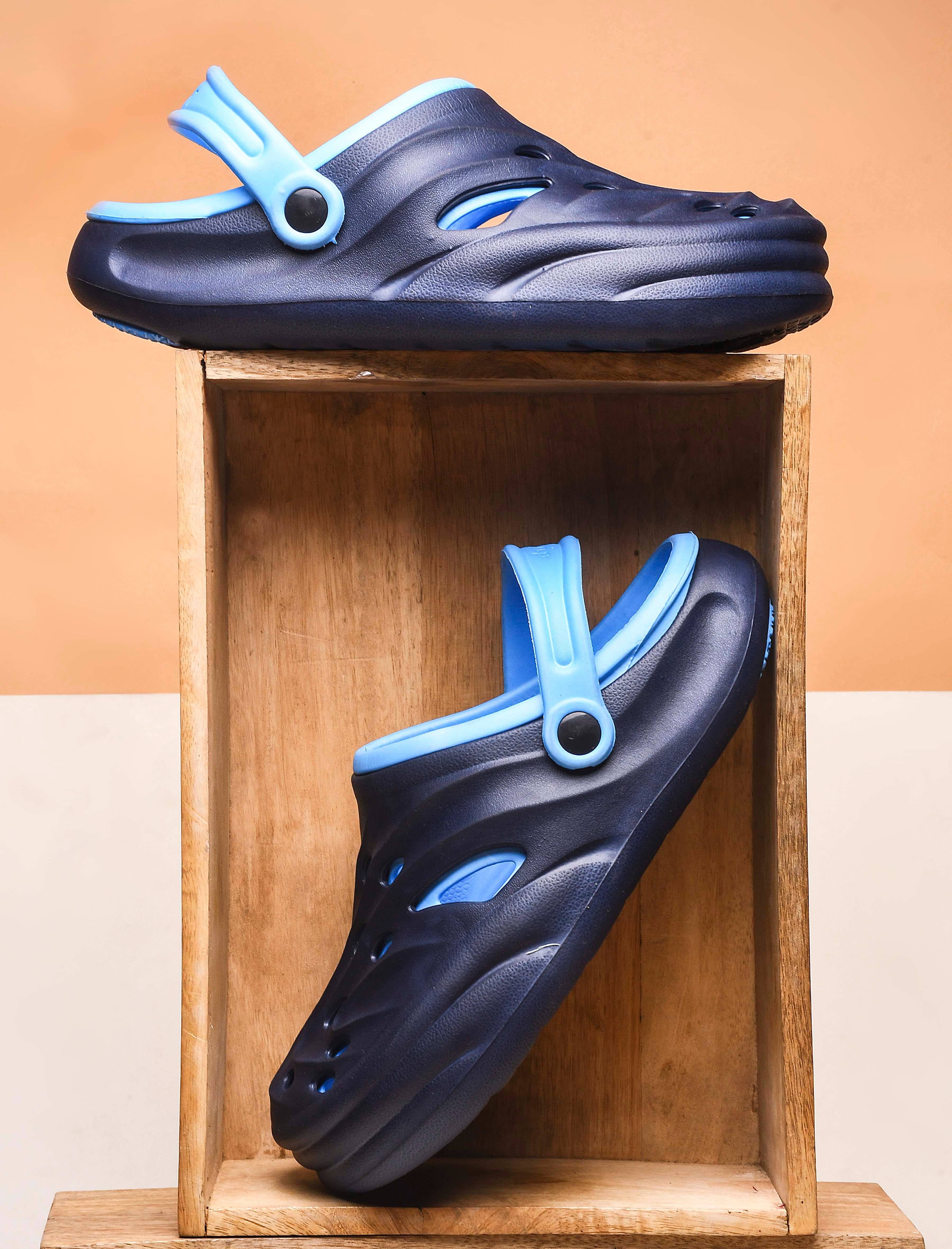     			Bersache Blue Men's Daily Slipper