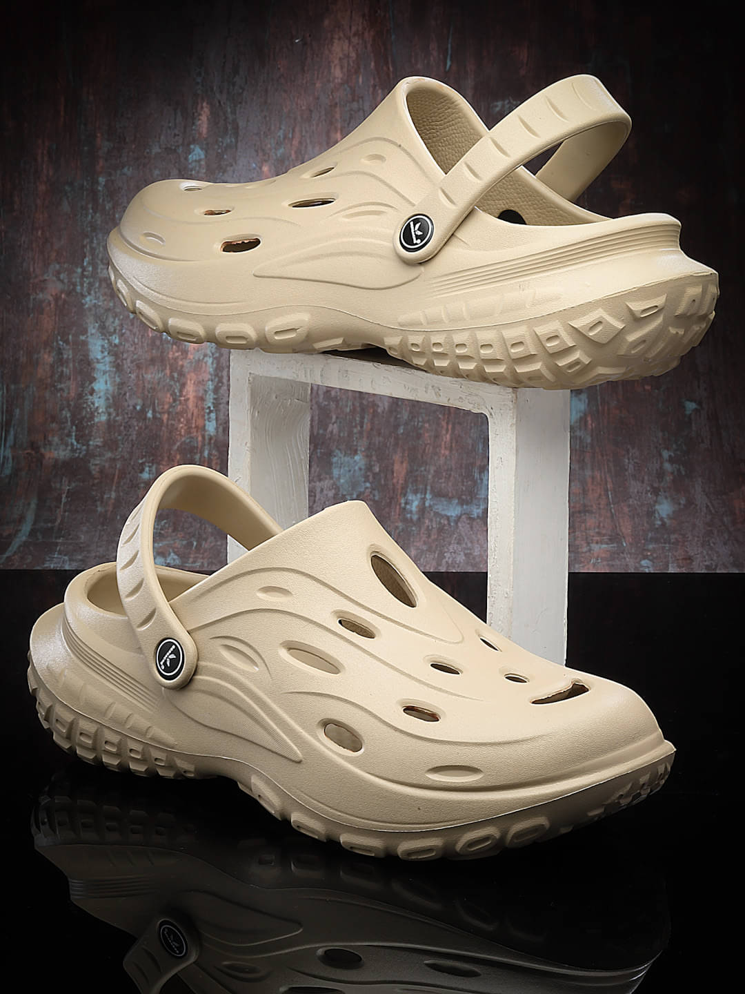     			Bersache Yellow Men's Daily Slipper