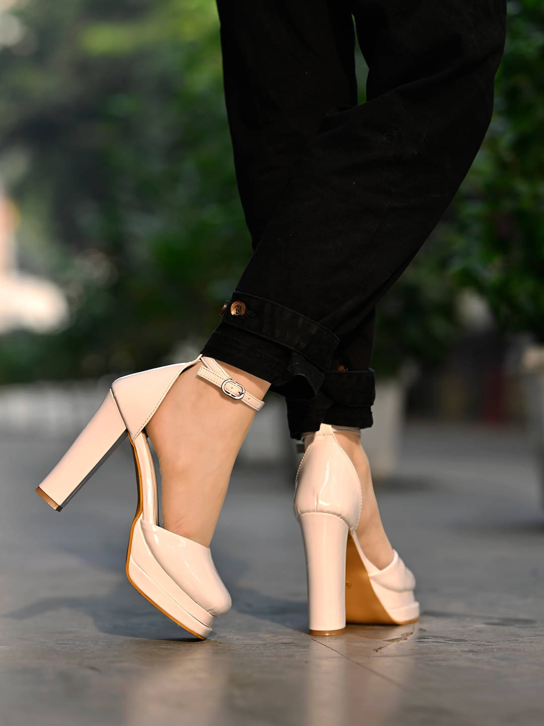 Shoetopia Chunky Platform Cream High Heels For Girls Shoetopia Chunky Platform Cream High Heels For Girls