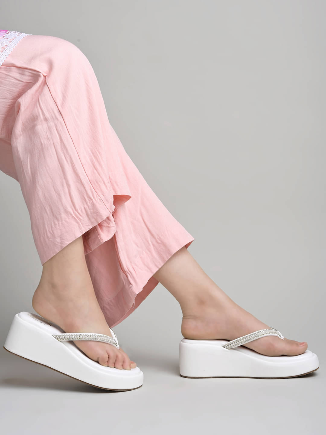     			Shoetopia Embellished White Platfrom Heels For Girls