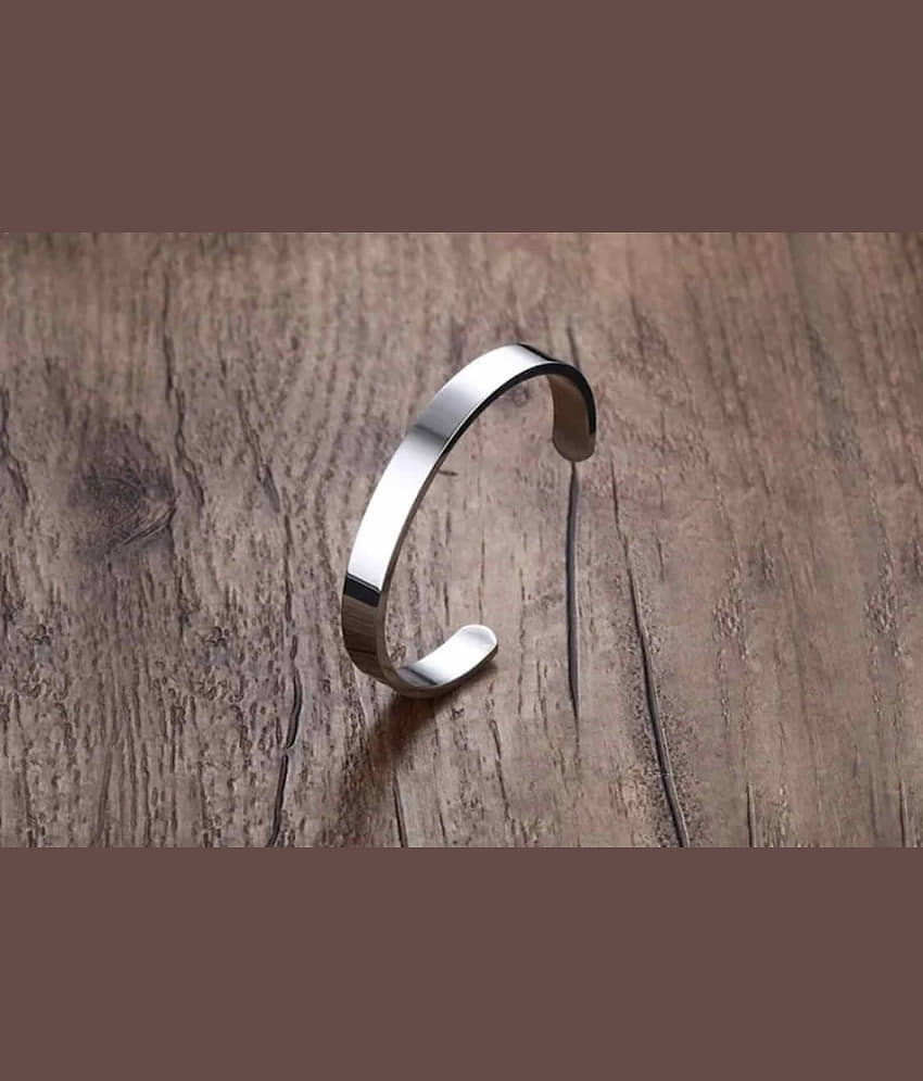 Thrillz Silver Bracelet ( Pack of 1 ) - Bangles & Bracelets | Buy online on ZillyBuy
