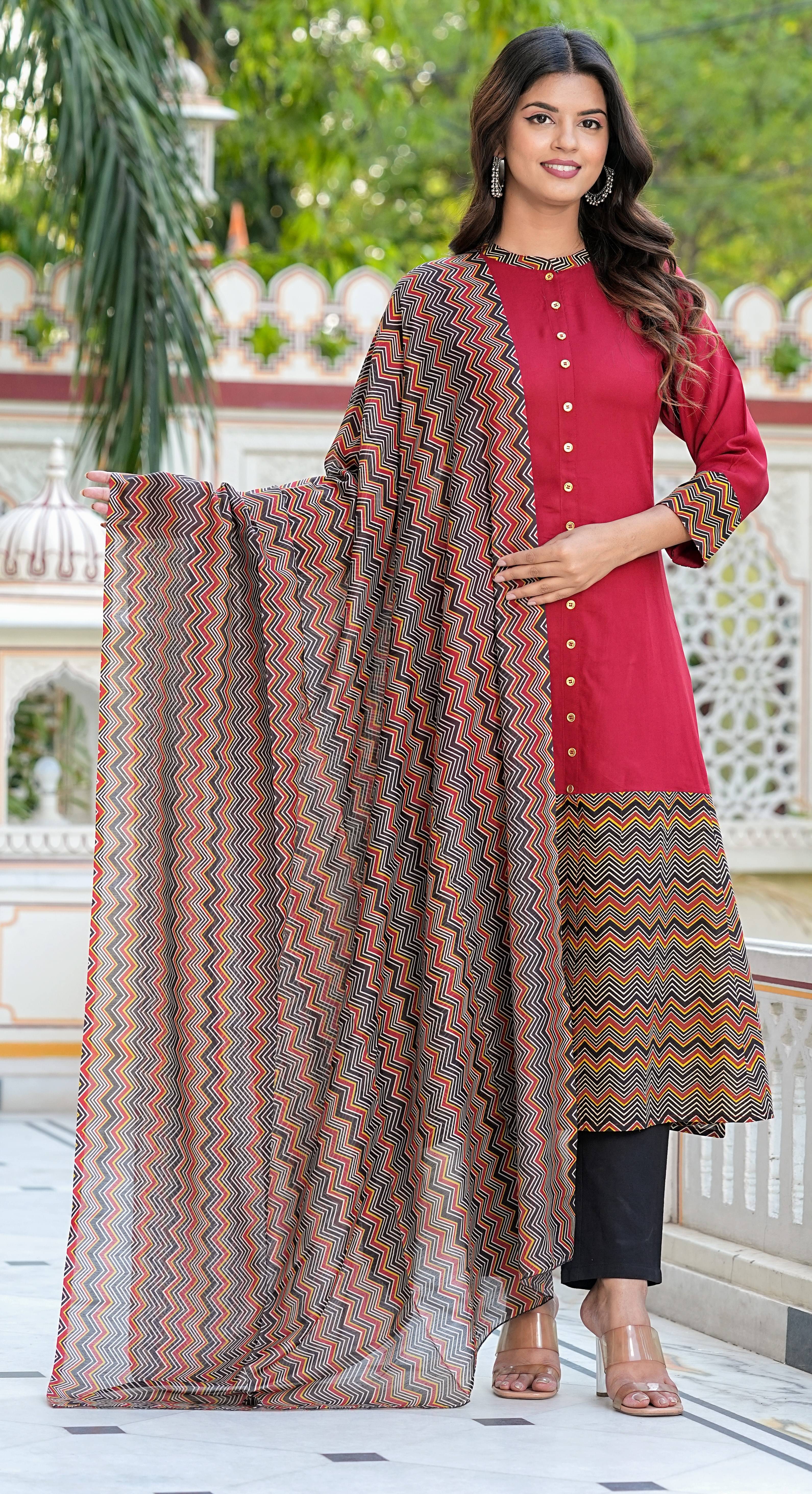     			Yash Gallery Rayon Printed Front Slit Women's Kurti with Dupatta - Maroon ( Pack of 1 )