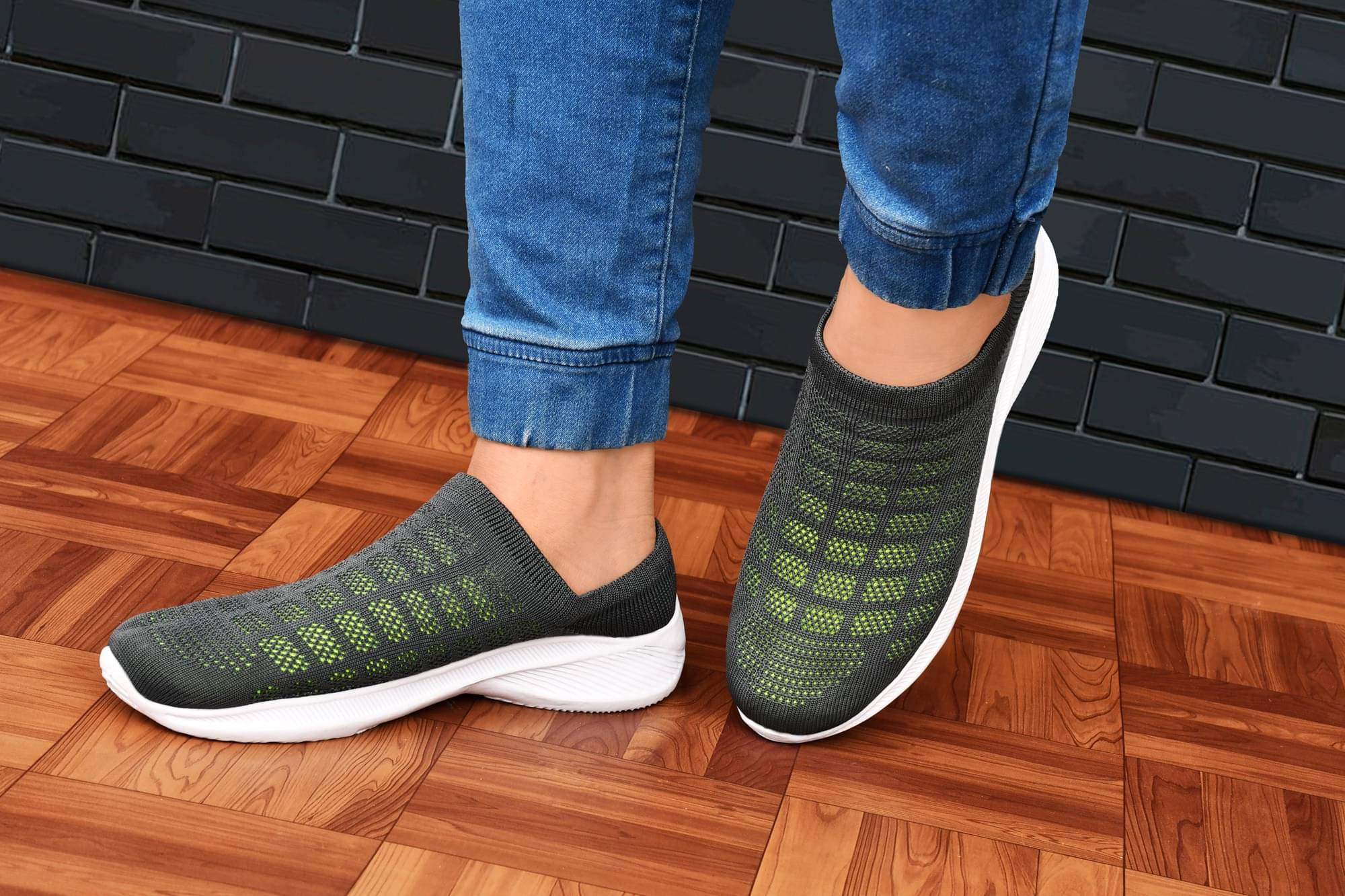     			BRAWO Casual Shoe for Men Grey Men's Sneakers