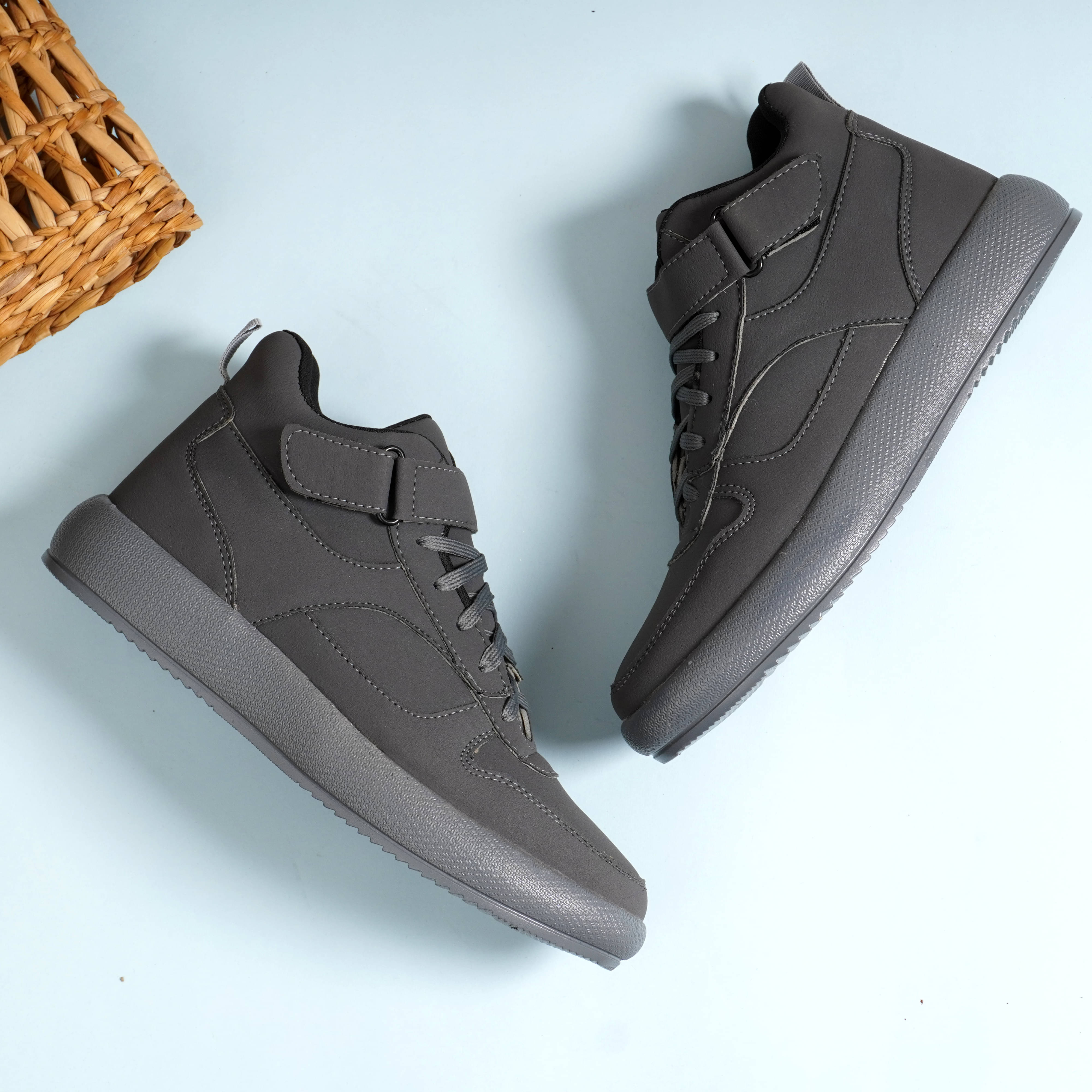     			BRAWO Shoe for Men Grey Men's Lifestyle Shoes