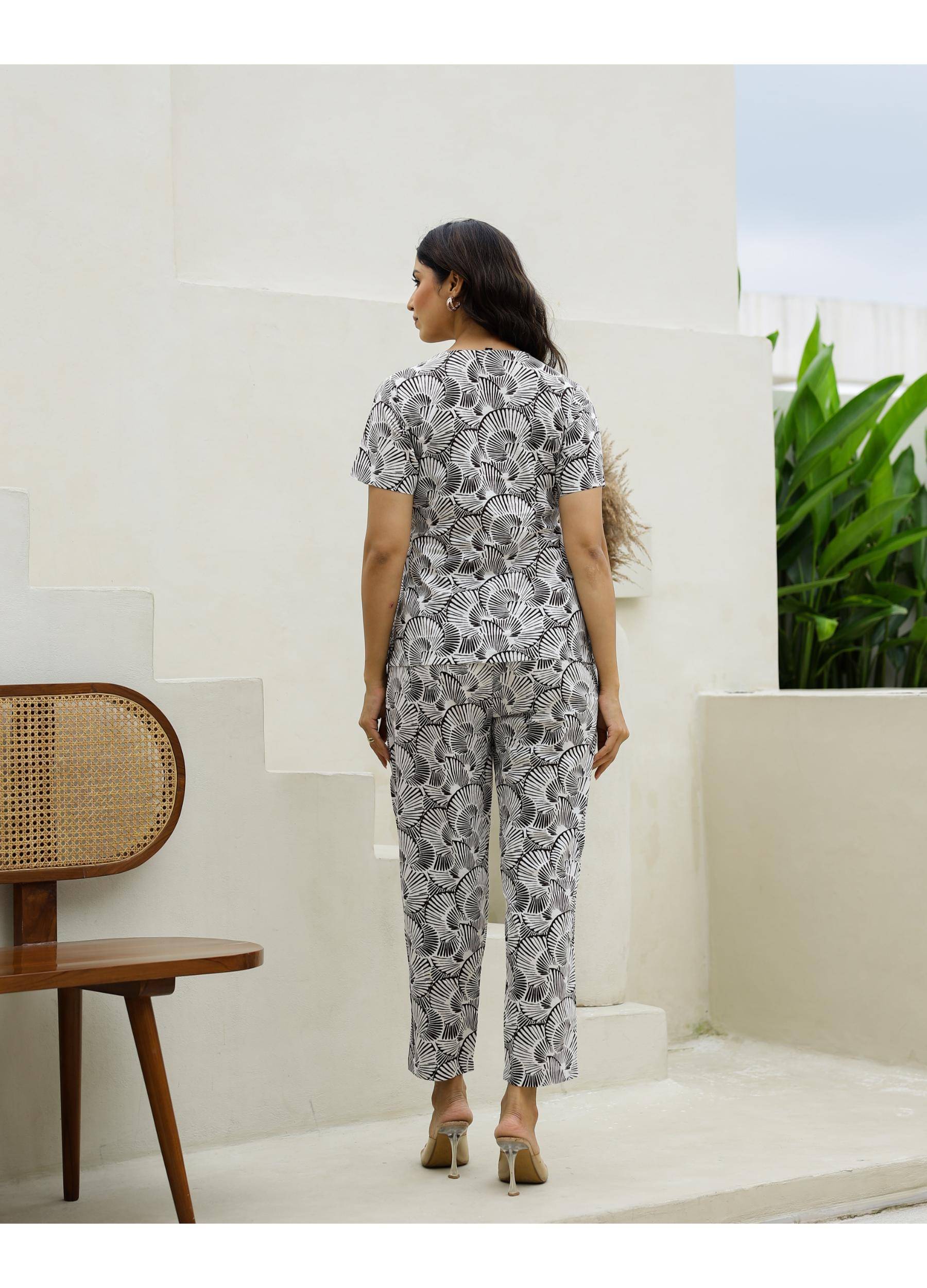     			Label Flavia Women Printed Top With Trousers Co-Ord Set ( Multicolor )