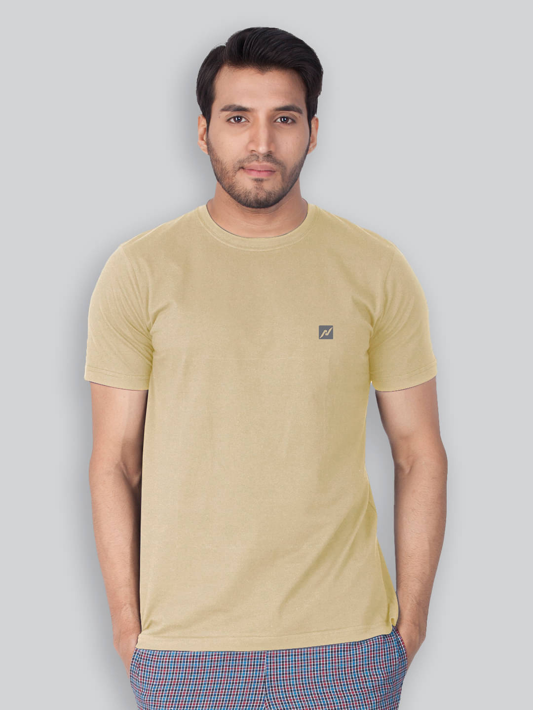     			Lux Nitro Cotton Blend Regular Fit Solid Half Sleeves Men's Round T-Shirt - Camel ( Pack of 1 )
