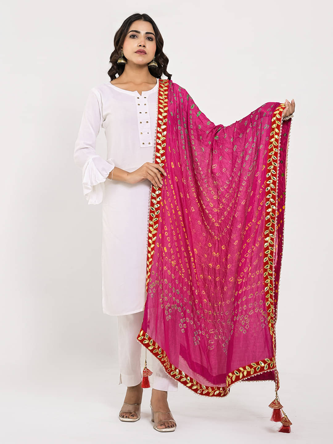 Apratim Pink Silk Women's Dupatta - ( Pack of 1 ) Apratim Pink Silk Women's Dupatta - ( Pack of 1 )