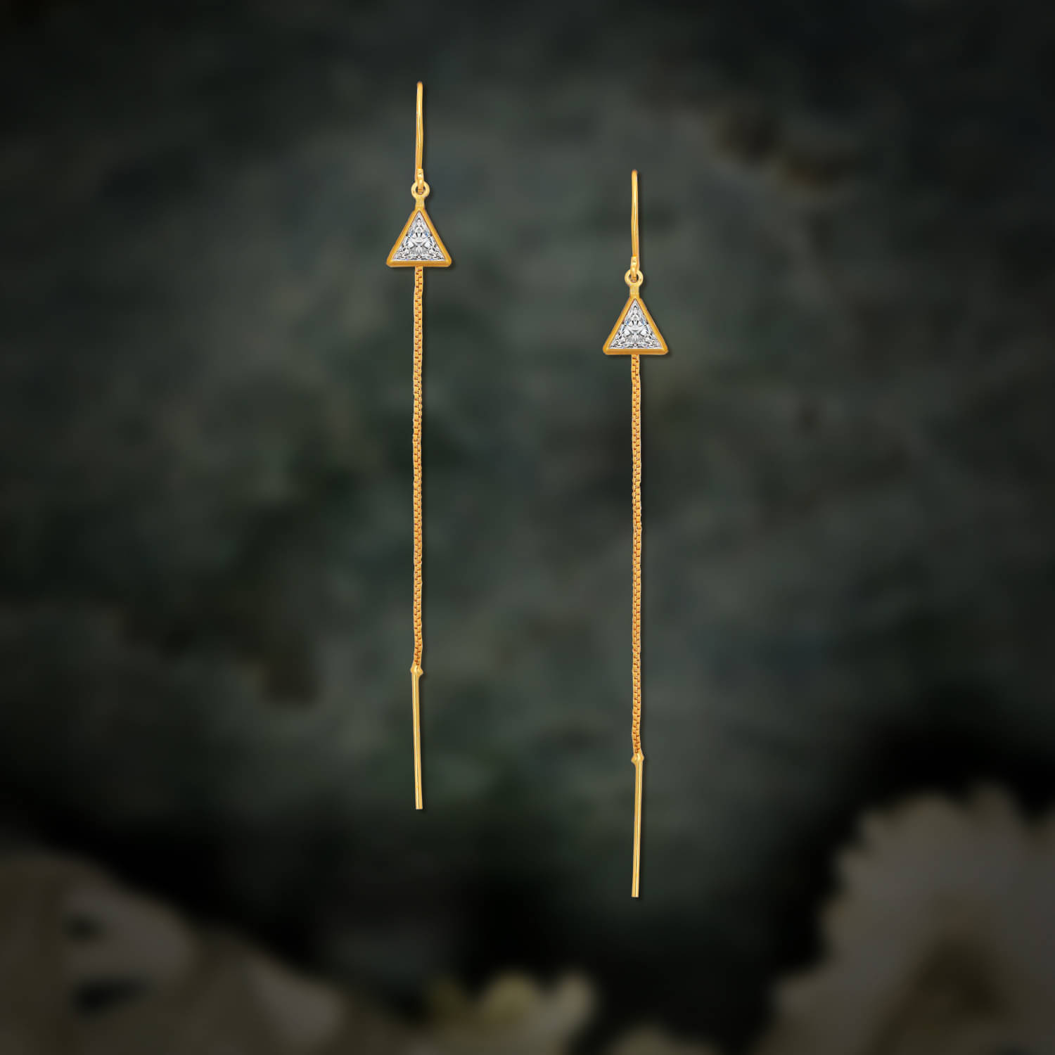     			LUV FASHION Golden Threader Earrings ( Pack of 1 )