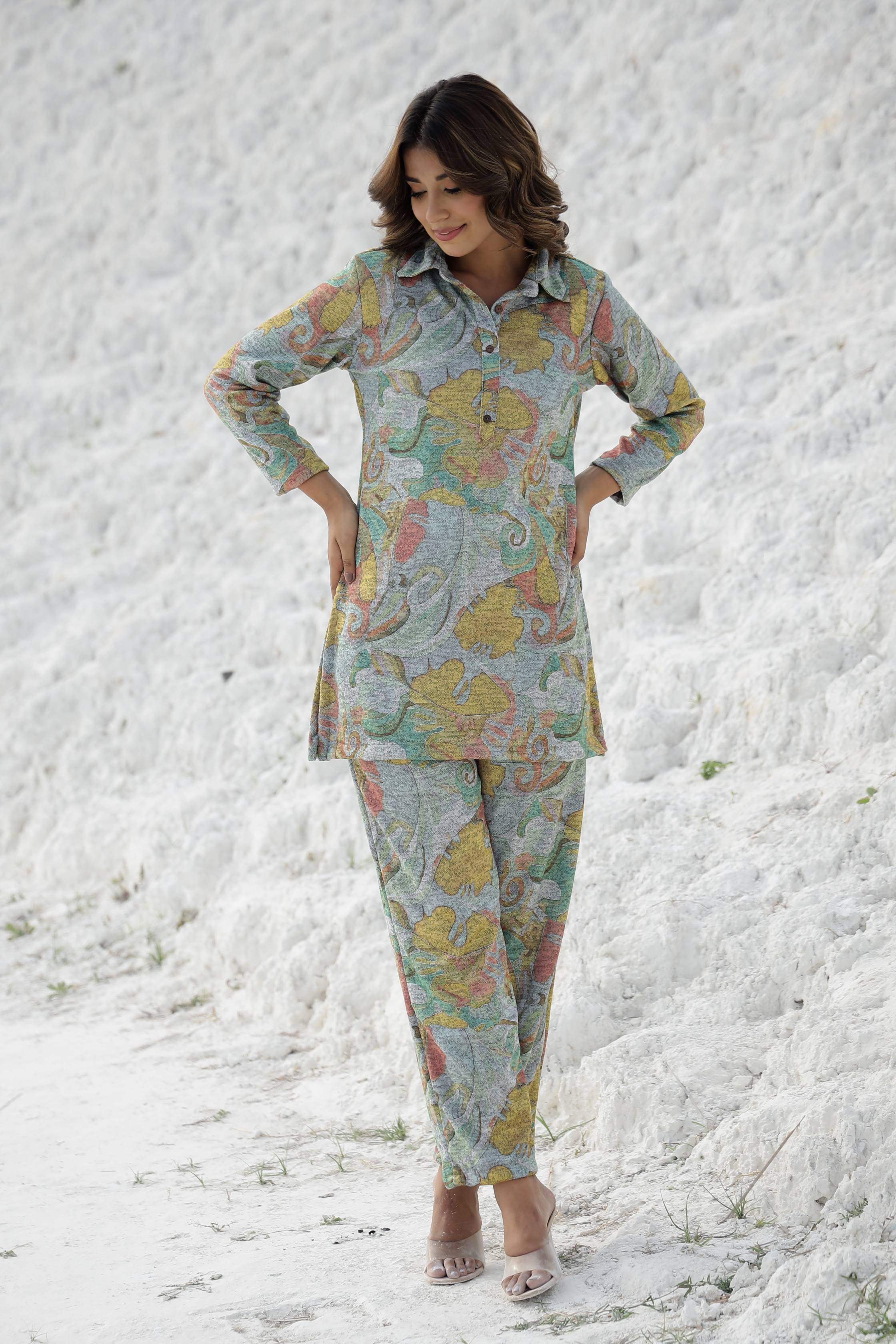 Label Flavia Women Printed Top With Trousers Co-Ord Set ( Multi Color ) Label Flavia Women Printed Top With Trousers Co-Ord Set ( Multi Color )