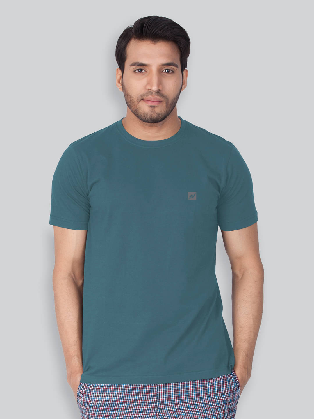 Lux Nitro Cotton Blend Regular Fit Solid Half Sleeves Men's Round T-Shirt - Blue ( Pack of 1 ) Lux Nitro Cotton Blend Regular Fit Solid Half Sleeves Men's Round T-Shirt - Blue ( Pack of 1 )