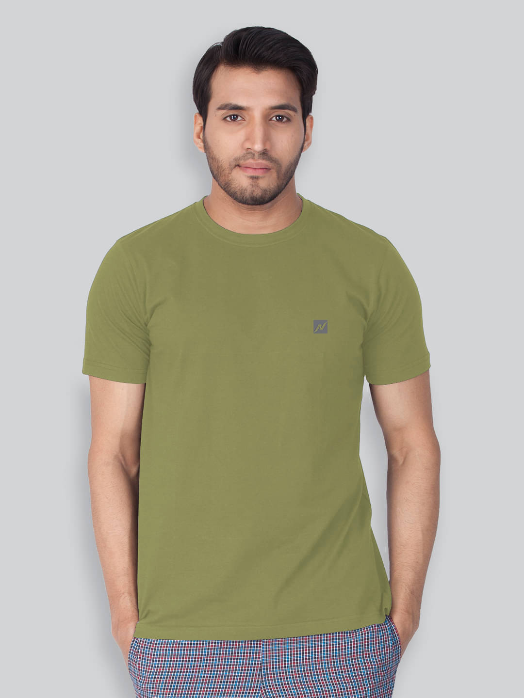 Lux Nitro Cotton Blend Regular Fit Solid Half Sleeves Men's Round T-Shirt - Olive Green ( Pack of 1 ) Lux Nitro Cotton Blend Regular Fit Solid Half Sleeves Men's Round T-Shirt - Olive Green ( Pack of 1 )