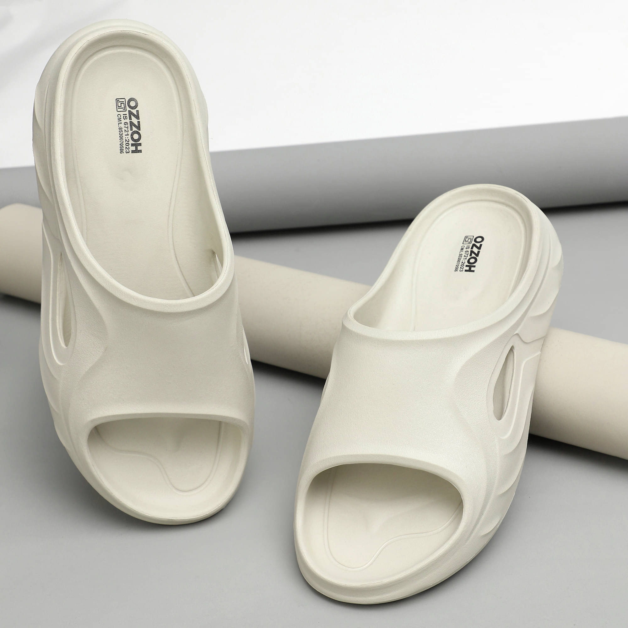     			OZZOH Off White Men's Slide Flip Flop