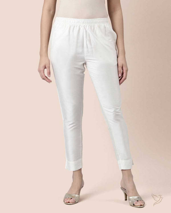     			Twin Birds - White Viscose Women's Straight Pant ( Pack of 1 )
