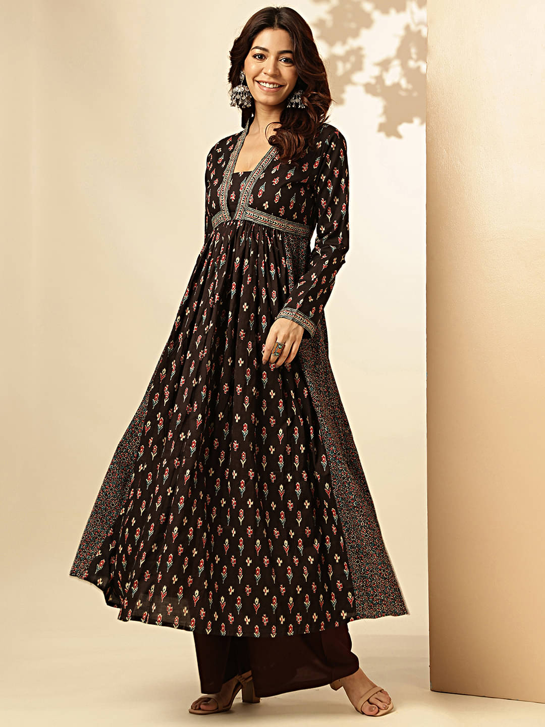     			Vbuyz Women Cotton Printed Fit & Flare Dress ( Black )