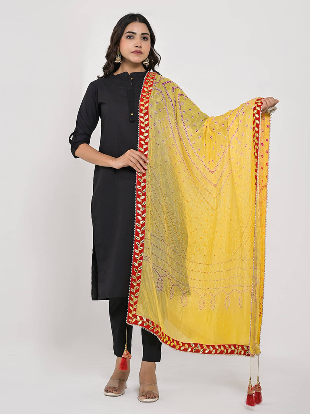     			Apratim Yellow Silk Women's Dupatta - ( Pack of 1 )